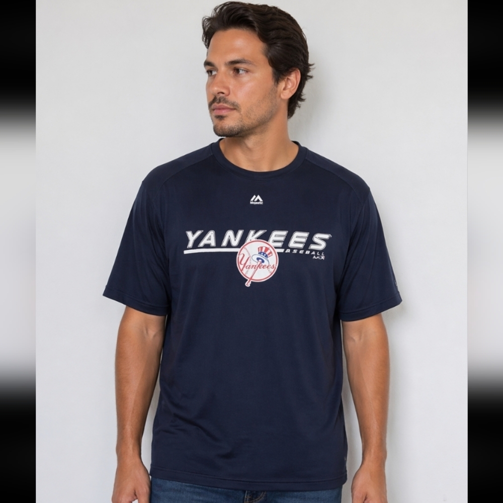Almost Vintage 2013 NY Yankees Shirt Large